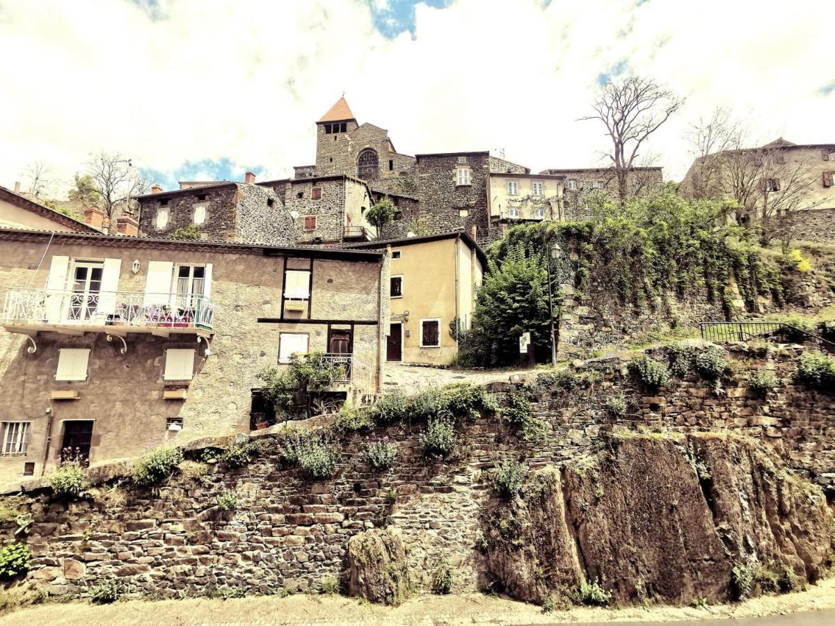 Auberge De Chanteuges Екстериор снимка