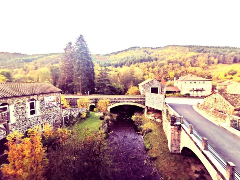 Auberge De Chanteuges Екстериор снимка