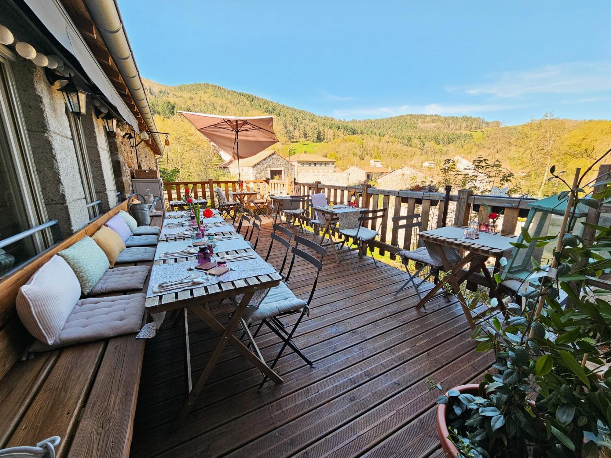 Auberge De Chanteuges Екстериор снимка